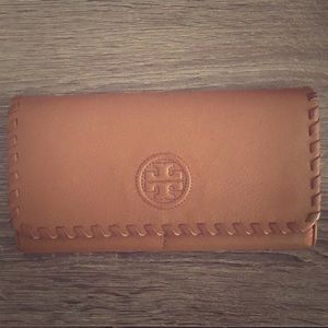 Tory Burch Woven design wallet